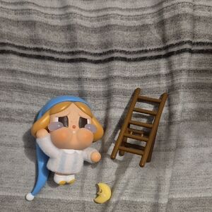 Crying To The Moon Figure